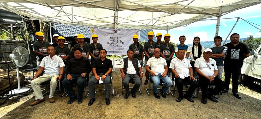 Anthony Ngulie and others with the participants of Output oriented blacksmith training in Kohima on September 23.